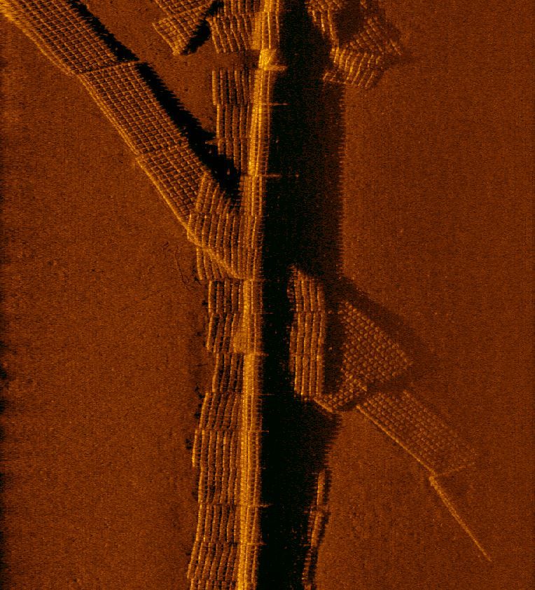 AUV pipeline inspection side-scan sonar imagery